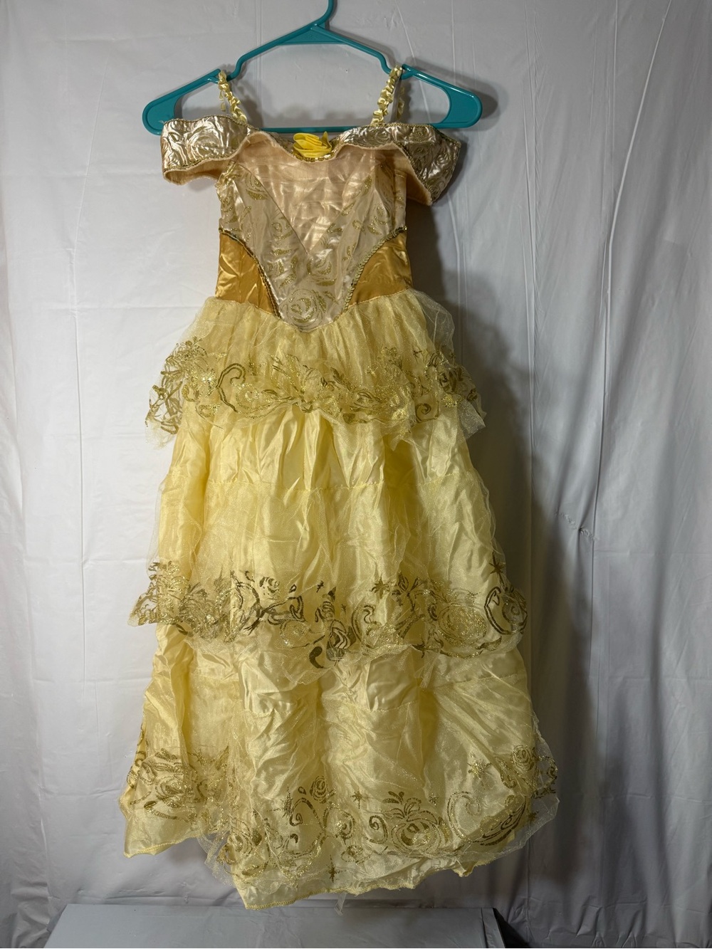 Disney Princess Belle costume dress girls size
6/6X